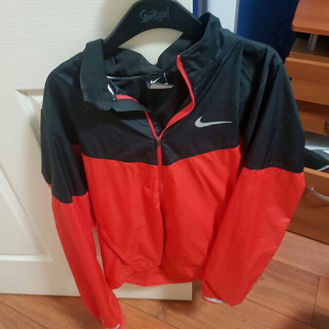 tommy hilfiger windrunner