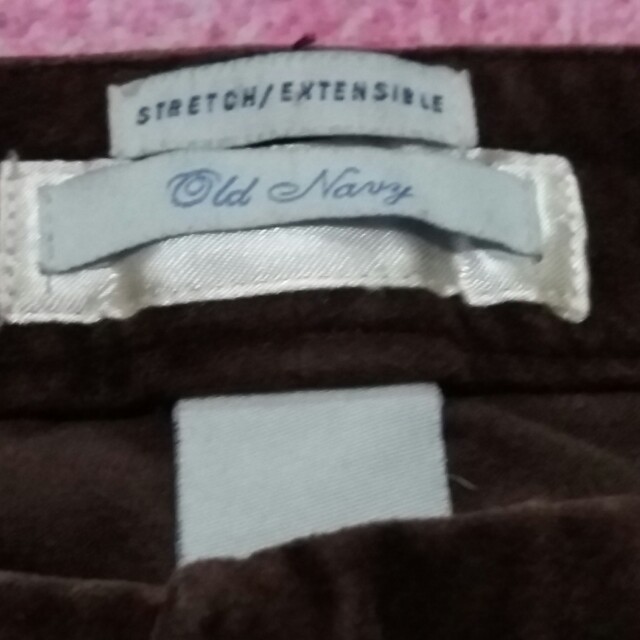 Old Navy Pants (Category: Other Bottoms) located in Manila. Submitted by baves2002 (Listing ID 140627837, Image 3). Description: Authentic Old Navy Gamuza Pants Stretchable Color: Brown No flaws RFS: Decluttering Fits 28 to 30 cm #sweldosale3.