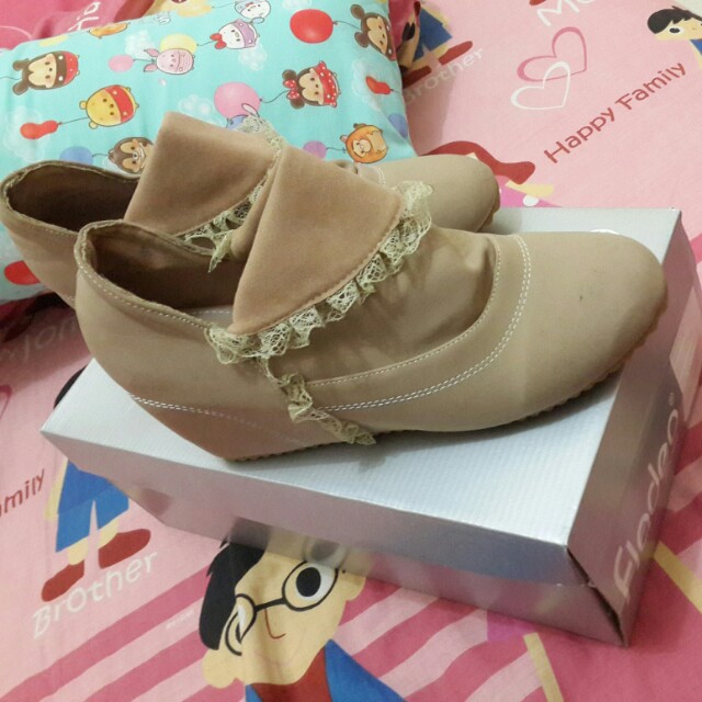 Model sepatu jj shoes shop