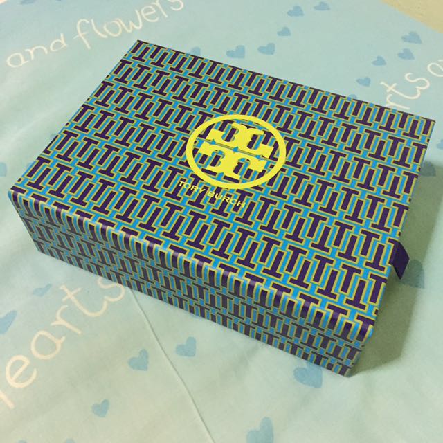 Tory Burch Gift Box, Everything Else on Carousell