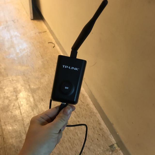 TP link network usb adaptor (Category: Cables & Adaptors) located in Singapore. Submitted by sgpetra (Listing ID 140459321, Image 1). Description: Good Working condition .