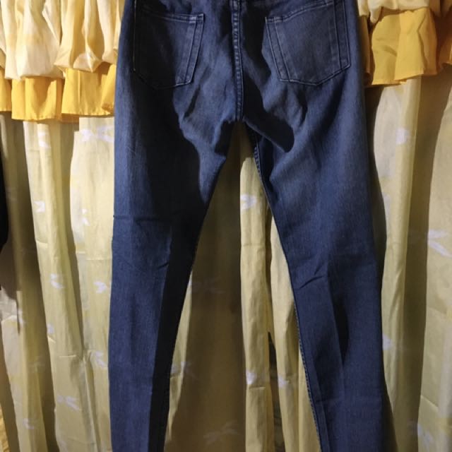 True love skinny jeans (Category: Jeans) located in Cavite. Submitted by blanzalyka (Listing ID 140600073, Image 2). Description: .
