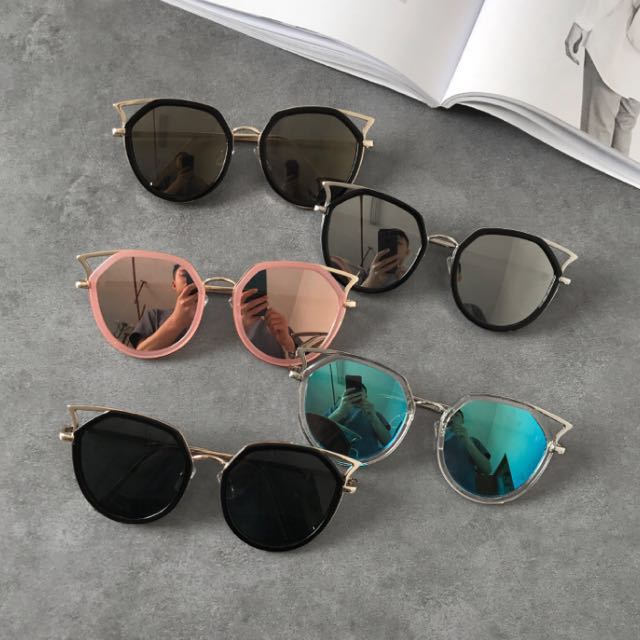 565 Tumblr Basic Retro Cat Ear Sunglasses Bulletin Board