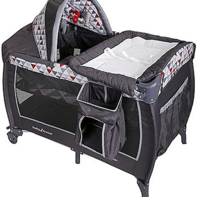 baby trend cot