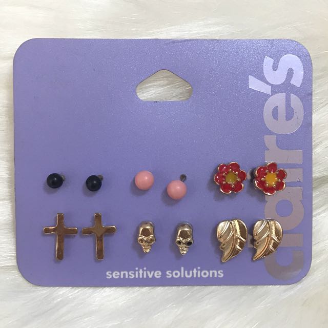 Claire's Earring Set, Women's Fashion, Watches & Accessories, Other
