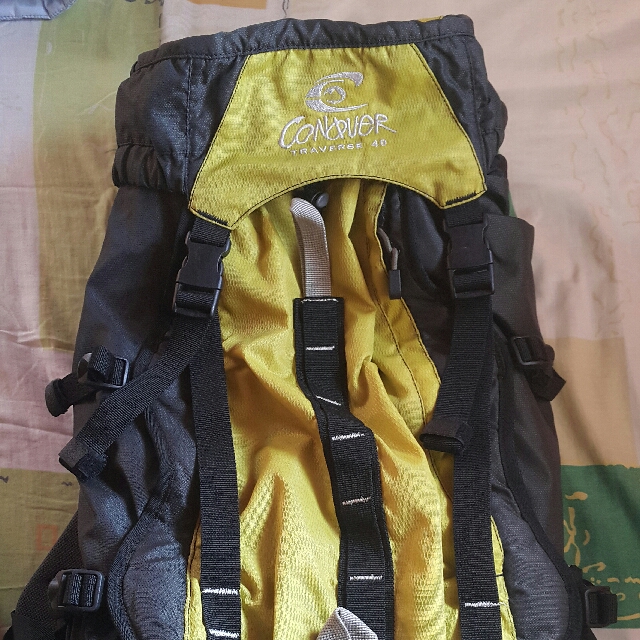 conquer hiking bags