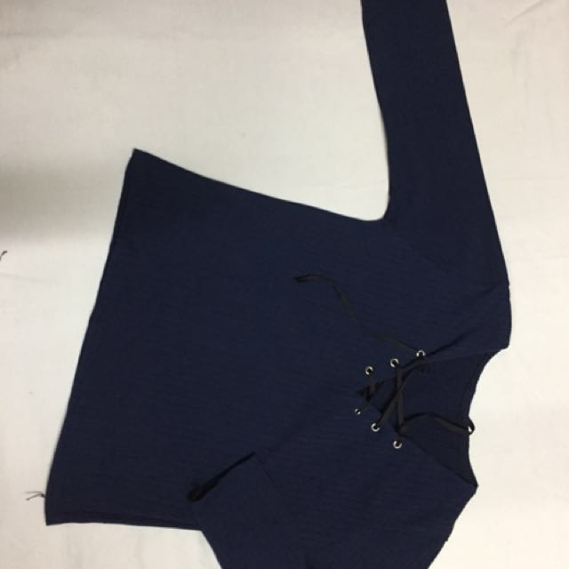 Crop top kitted lace up Top Navy blue (Category: Sleeveless) located in Makati City. Submitted by sheyyyyyy (Listing ID 131031113, Image 1). Description: .