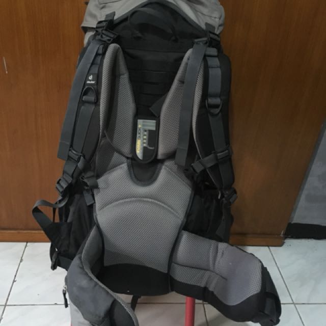 Deuter Quantum 55+10, Men's Fashion, Men's Bags & Wallets on Carousell