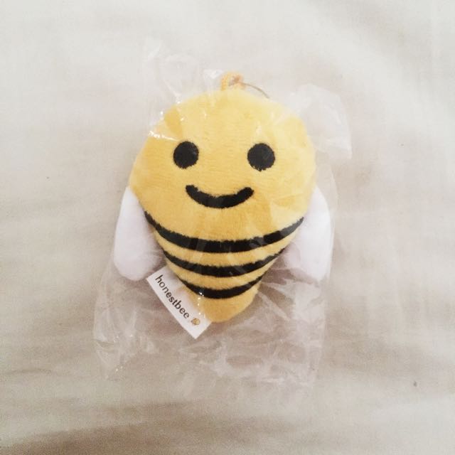 BEE SOFT TOY PLUSHIE KEYCHAIN BRAND 