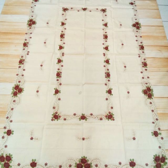 42+ Contoh Taplak Meja Motif Bunga yang Lagi Viral