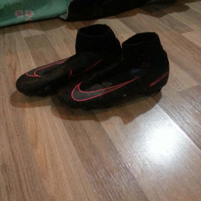 nike high cut soccer boots