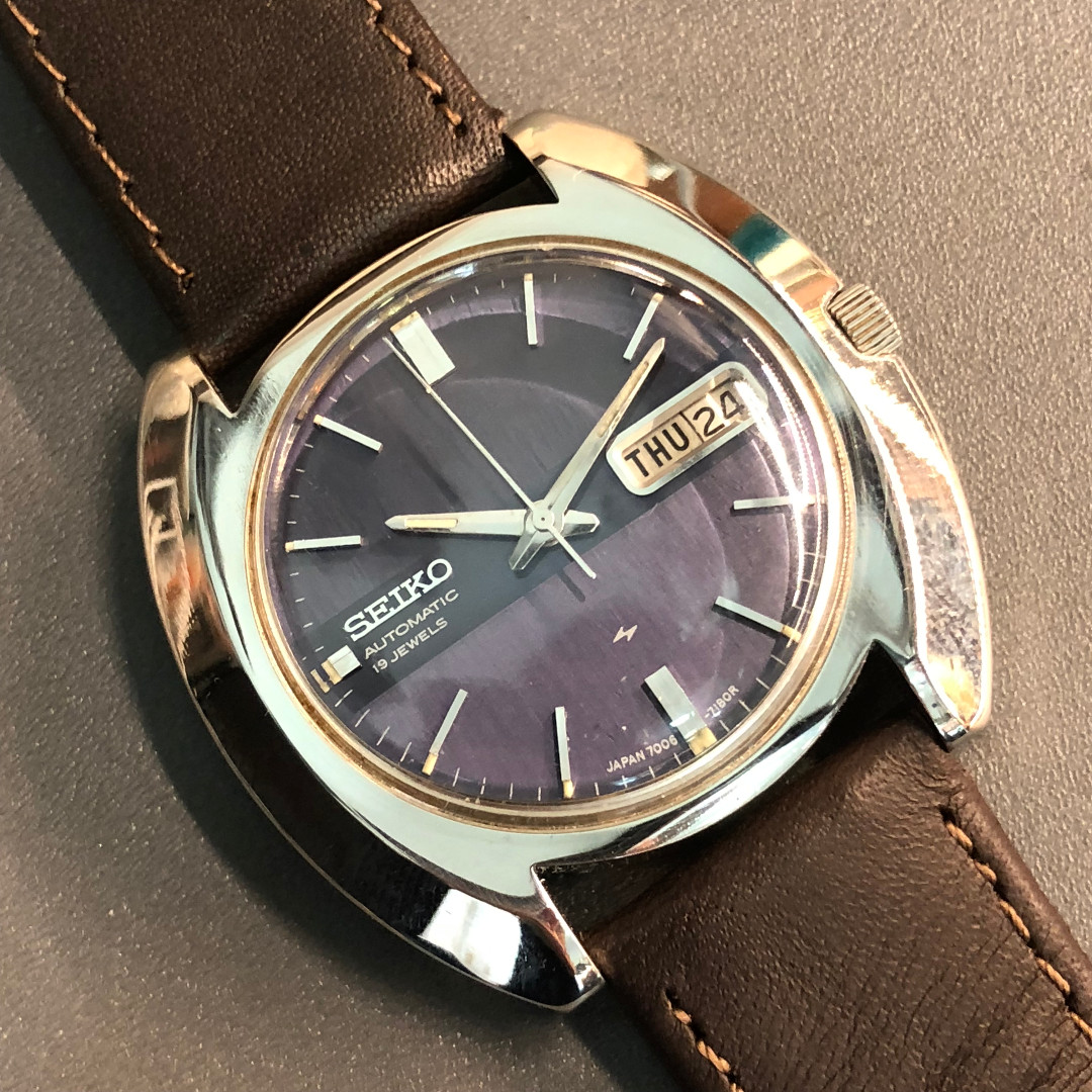 RARE Seiko Japan 7006-7180 Automatic Day Date Purple Dial Vintage Watch,  Luxury, Watches on Carousell