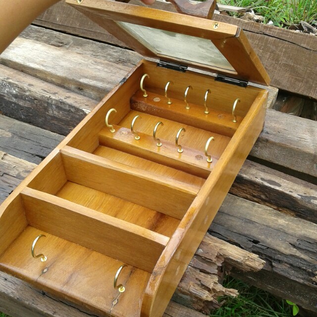 Tempat Letak Kunci Home Furniture Furniture On Carousell