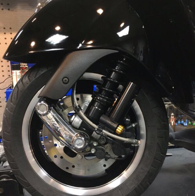 Rotaļlietu bezvadu motocikls LEAN Toys Vespa GTS 300, zila 