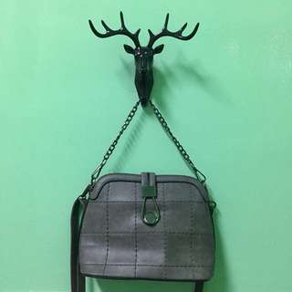 二手 链条灰格质感小包 nt$1002 jingjing57 5 个月前 (特价清仓)