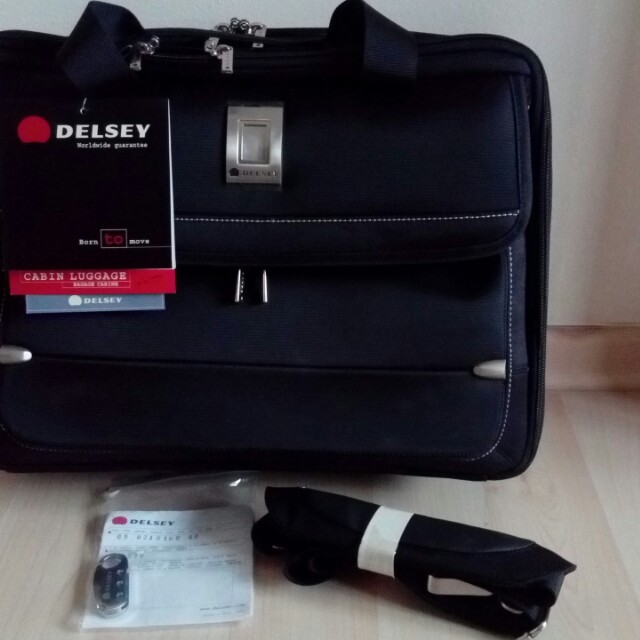 delsey computer bag