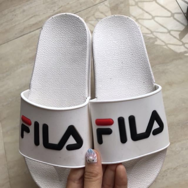 fake fila slides