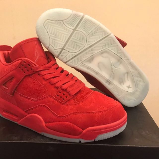 nike air jordan x kaws