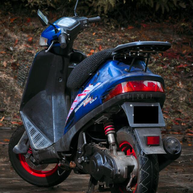 Suzuki V100 Scooter 1993 Motorbikes On Carousell