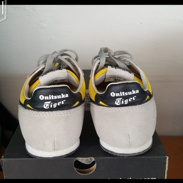 Authentic Onitsuka Tiger (Category: Sneakers) located in Singapore. Submitted by catlover75 (Listing ID 141099798, Image 2). Description: In box and good condition. Chat to find out more. Good deal..