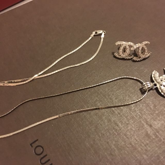 Chanel Necklace And Earrings Set 18k Women S Fashion Jewelry On Chanel Necklace And Earrings Set 18k Women S Fashion Jewelry On Carou