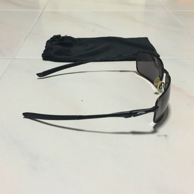 Authentic oakley sunglasses cheap hot sale