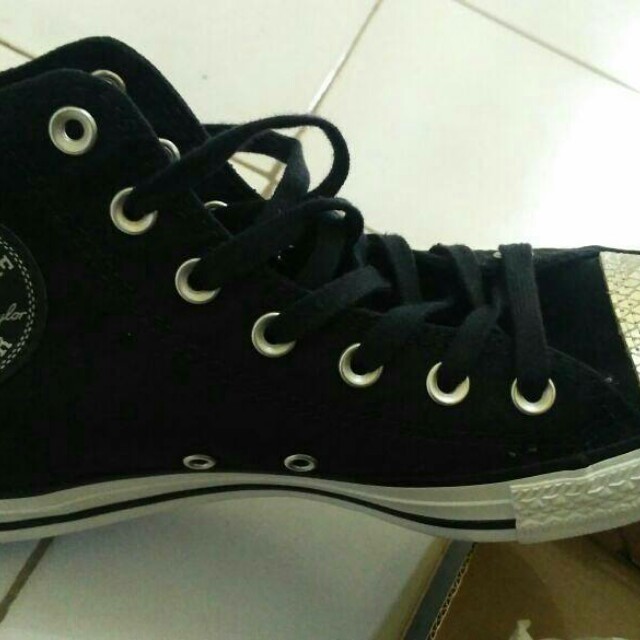 diamond toe converse