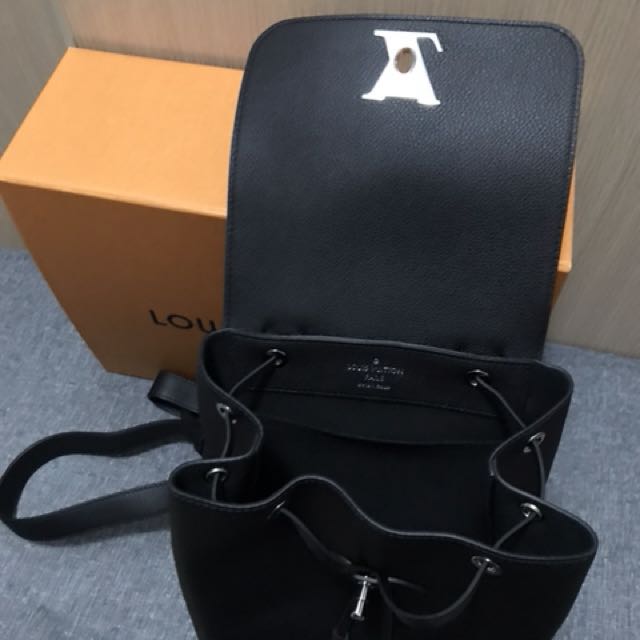M41815 Louis Vuitton 2016 Leather Lockme Backpack-Black
