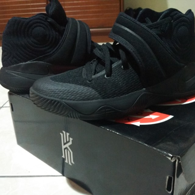 kyrie 2 all black