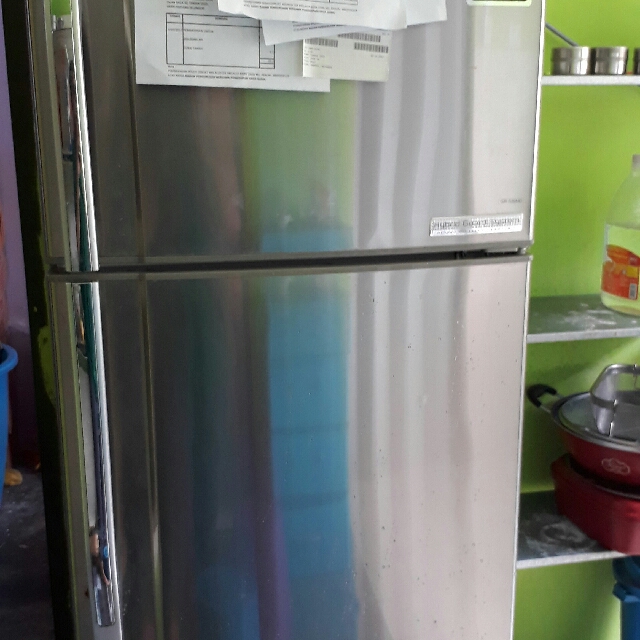 Peti Ais Toshiba 2 Pintu Kitchen Appliances On Carousell
