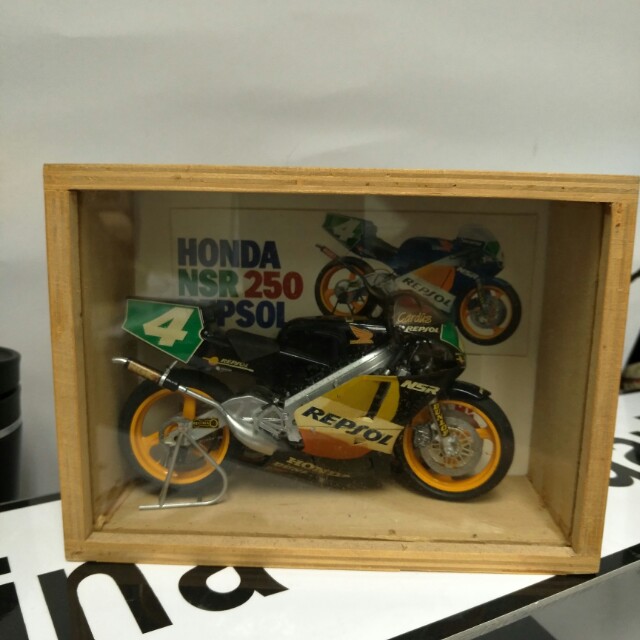 Tamiya 1 12 Scale Honda Nsr 250 Repsol Toys Games Bricks