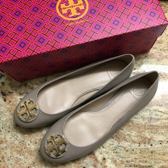 Tory Burch 裸色氣質平底鞋 附鞋盒紙袋 她的時尚 鞋子在旋轉拍賣