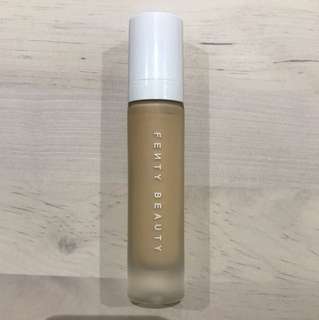 Fenty Pro Filt’r Soft Matte Longwear Foundation - 240