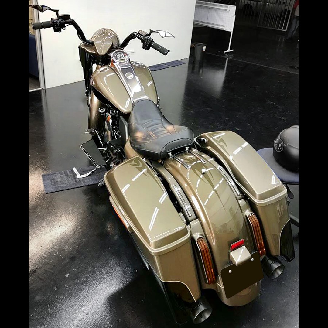 2024 Harley Davidson CVO Road King Custom Bagger (FLHRSE5), Motorbikes