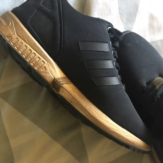 adidas torsion black and gold