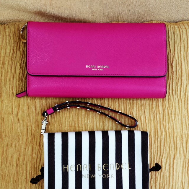 henri bendel organizer wallet