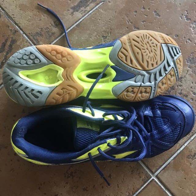 Mizuno wave hurricane new arrivals mens