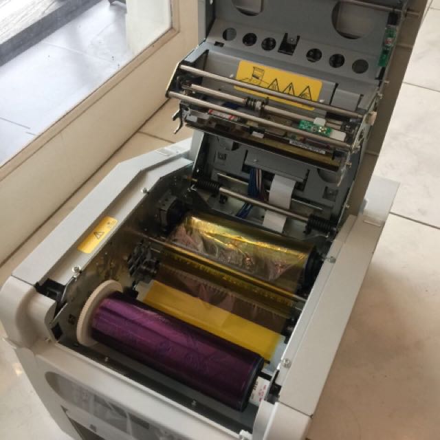 Photo Printer KODAK 605 for Photobooth + 1 set new Photo Paper