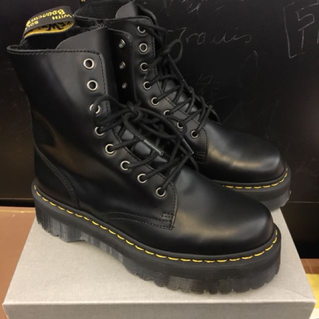 how long do dr martens last