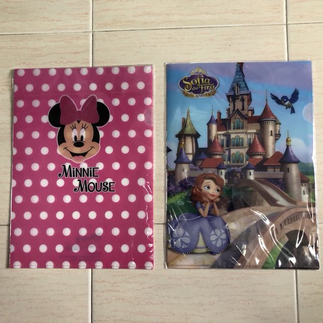 Sofia the First Folder (Category: Stationery & School Supplies) located in Singapore. Submitted by gothrones (Listing ID 141361247, Image 4). Description: Free from Disney Junior magazine.
