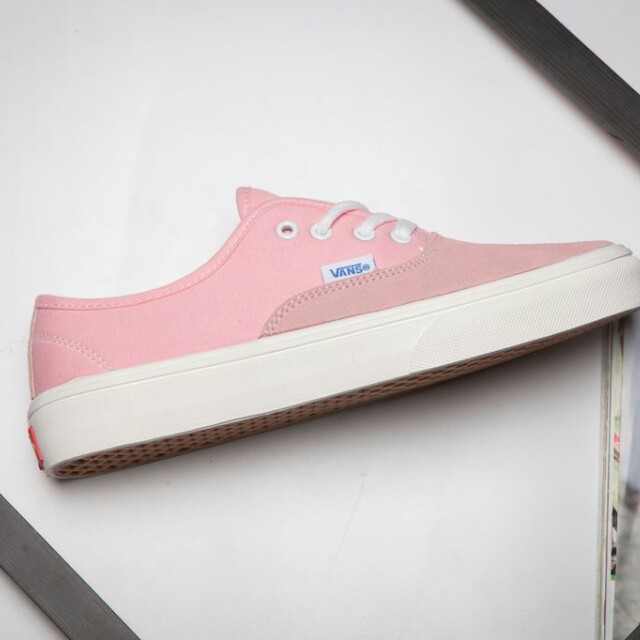 vans vault pink