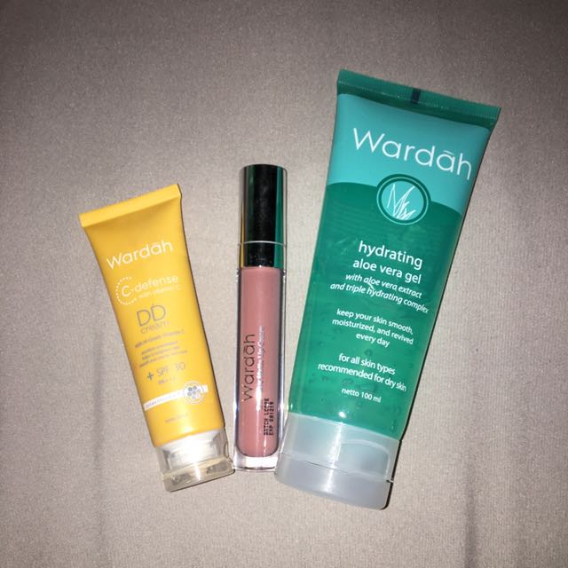 moisturizer wardah hydrating aloe vera gel