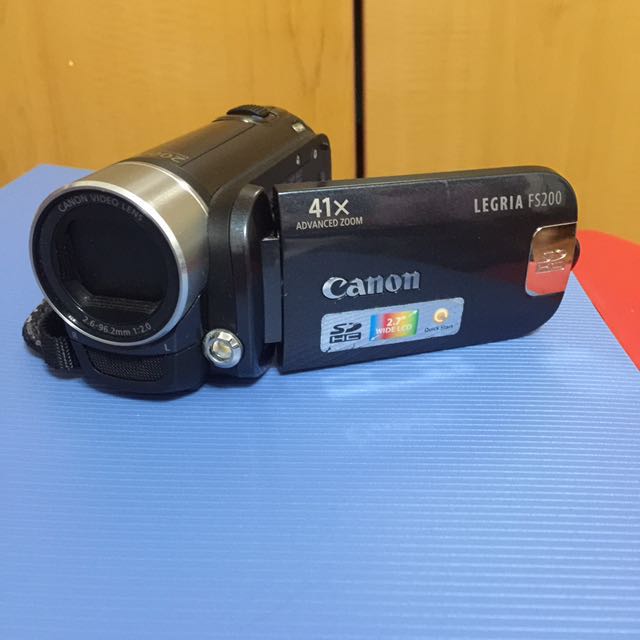 canon legria fs200 41x advance zoom