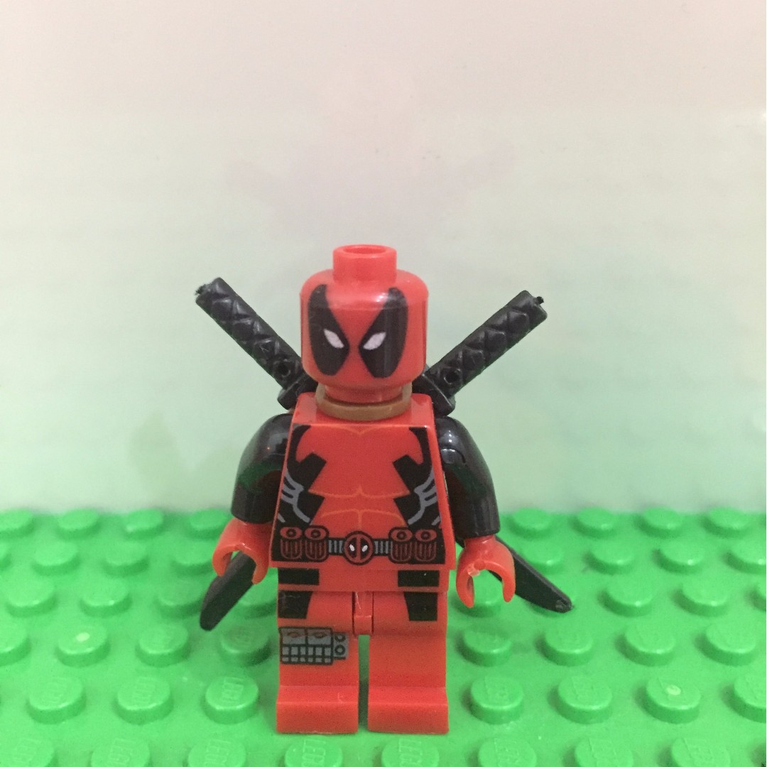 LEGO deadpool (compatible)