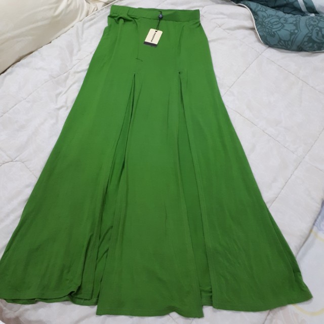 mossimo maxi skirt