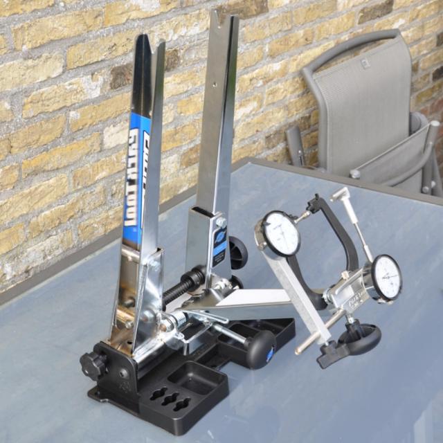 park tool professional wheel truing stand