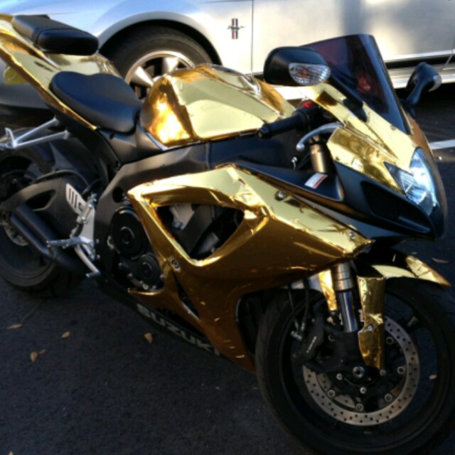 Chrome Paint/Wrap, Motorcycles, Motorcycle Apparel on Carousell