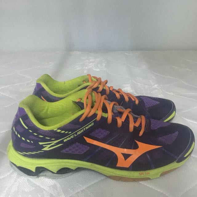 Mizuno wave lightning hotsell z3 purple