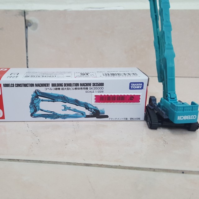 Takara TOMY Kobelco Construction Machinery Building Demolition Machine