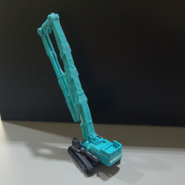 Takara TOMY Kobelco Construction Machinery Building Demolition Machine